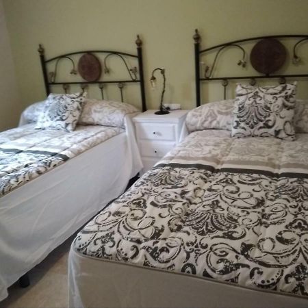 Apartamento Turistico La Victoria ตรูคีโย ภายนอก รูปภาพ